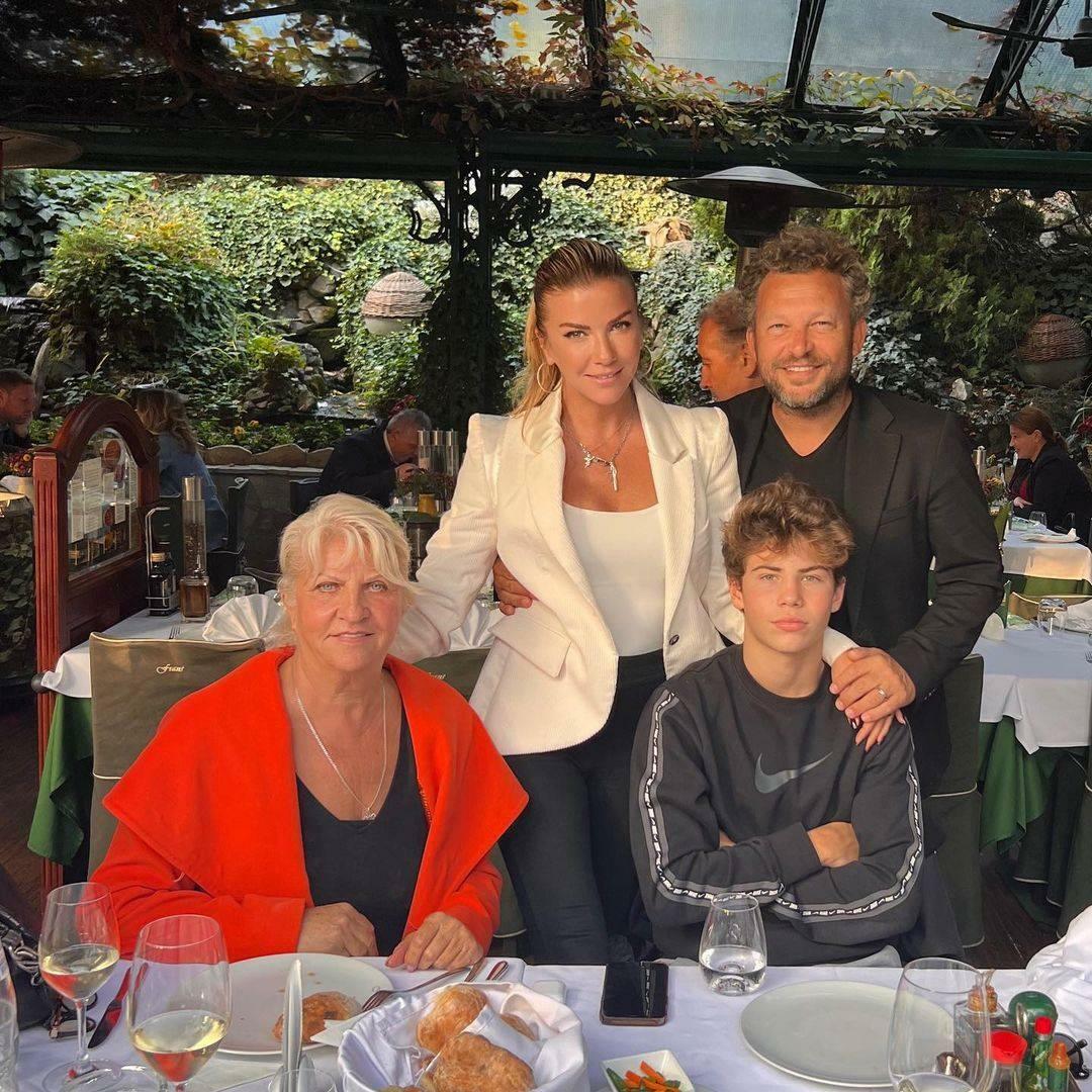 Ivana Sert og hendes familie