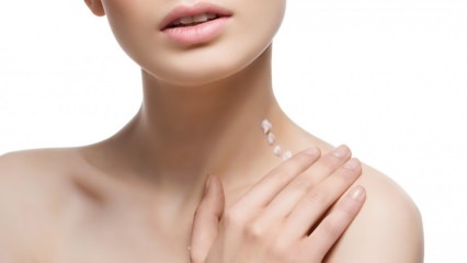Hvad er de mest effektive metoder til fjernelse af rynker i nakken? Hals rynke massage