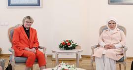 Emine Erdogan mødtes med den svenske premierministers hustru! Erdogan udtrykte sin sorg