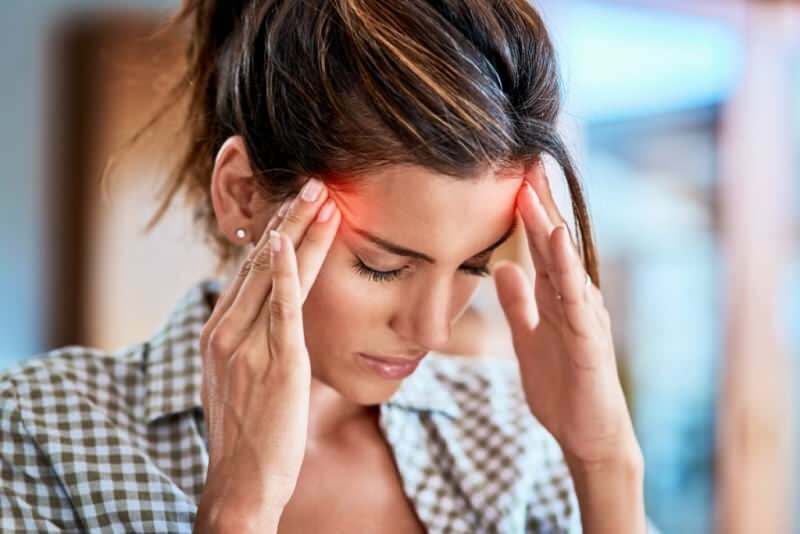 Hvad forårsager hovedpine? Hvordan forhindrer du hovedpine, mens du faste? Hvad er godt for en hovedpine?