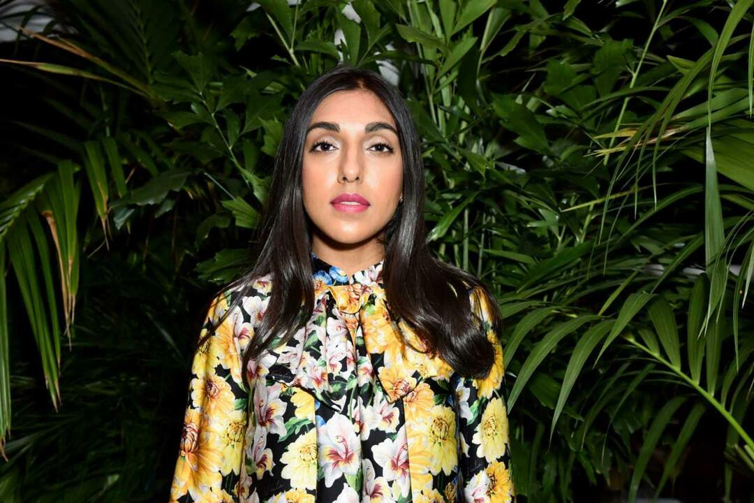 Den canadiske digter Rupi Kaur modstod Det Hvide Hus! "Stop folkedrabet"