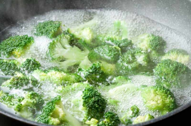 Hvordan kureres kogt broccoli juice? Broccoli kur