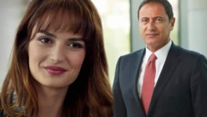 Skuespiller Selin Demiratar giftede sig med en forretningsmand Mehmet Ali Çebi