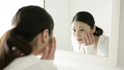 Hvad er symptomerne på dysmorphophobia (spejlsygdom)? Er der nogen behandling?