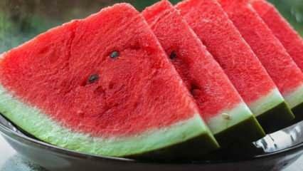 Hvordan finder man en dårlig vandmelon? Pas på vandmelonforgiftning! Symptomer på vandmelonforgiftning