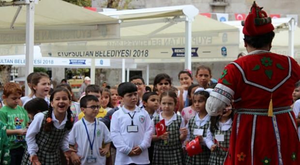 Børn startede skole med 500 års osmannisk tradition
