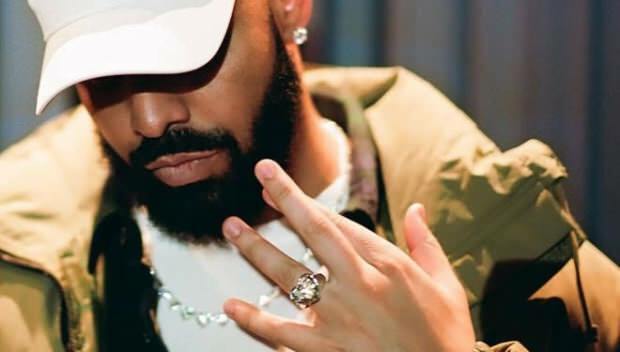 Drakes halskæde på $ 1 million fik reaktion på sociale medier!