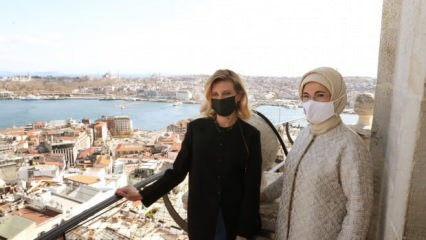First Lady Erdoğan og den ukrainske præsident Zelenskys kone Olena Zelenska besøger Galata