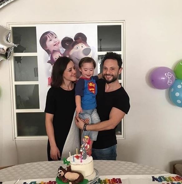 Fødselsdags overraskelse fra sanger Özgün til hans søn Ediz!