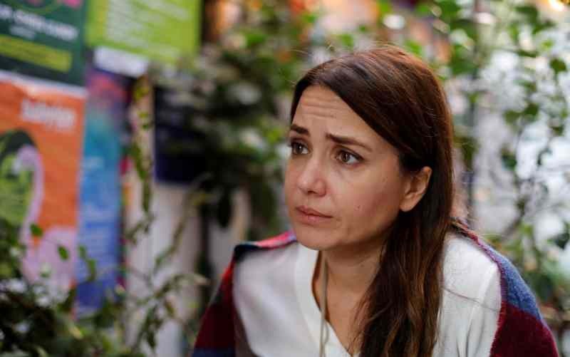 Den berømte skuespillerinde Deniz Uğur lindrer smerten hos sin afdøde mand sammen med sine børn!