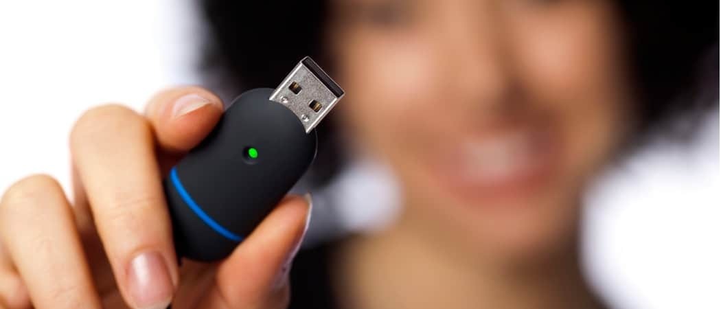 Sådan krypteres et USB-flashdrev eller SD-kort med Windows 10