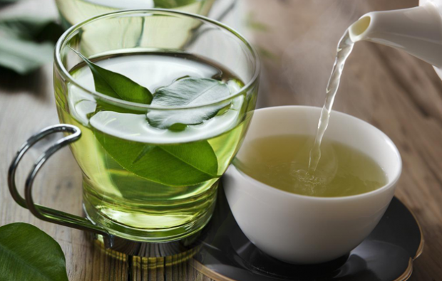 Hvordan svækkes det med grøn te?