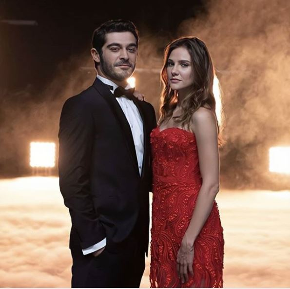 Hvem er med i rollen som Maraşlı tv-serien? Hvad er emnet for Maraşlı tv-serier?