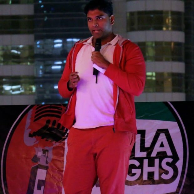 Den indiske komiker Manjunath Naidu døde på scenen! Publikum forstod ikke