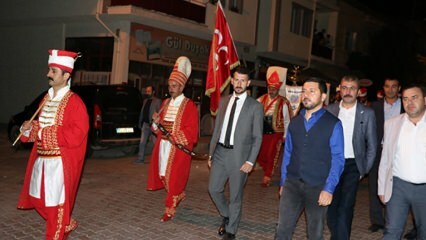 Borgmester i Nevşehir løftede folket med teamet af mehter