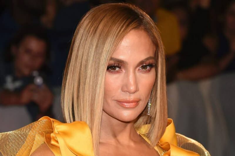 Den berømte sangerinde Jennifer Lopez suspenderede sit bryllup på grund af Coronavirus!