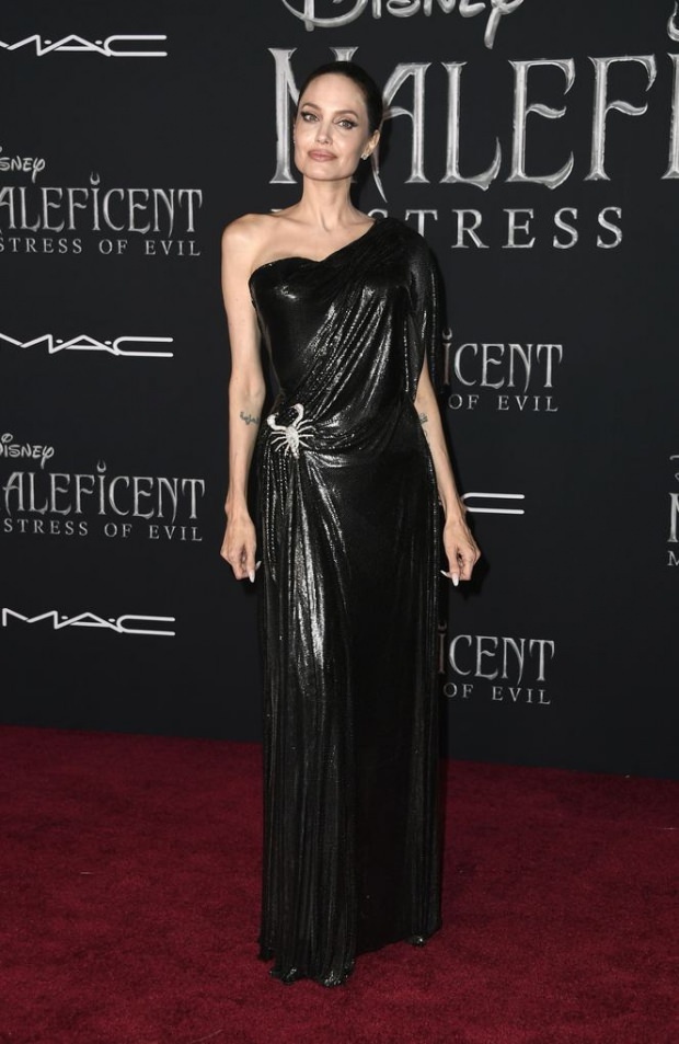 Angelina Jolie har premiere på Maleficent-filmen