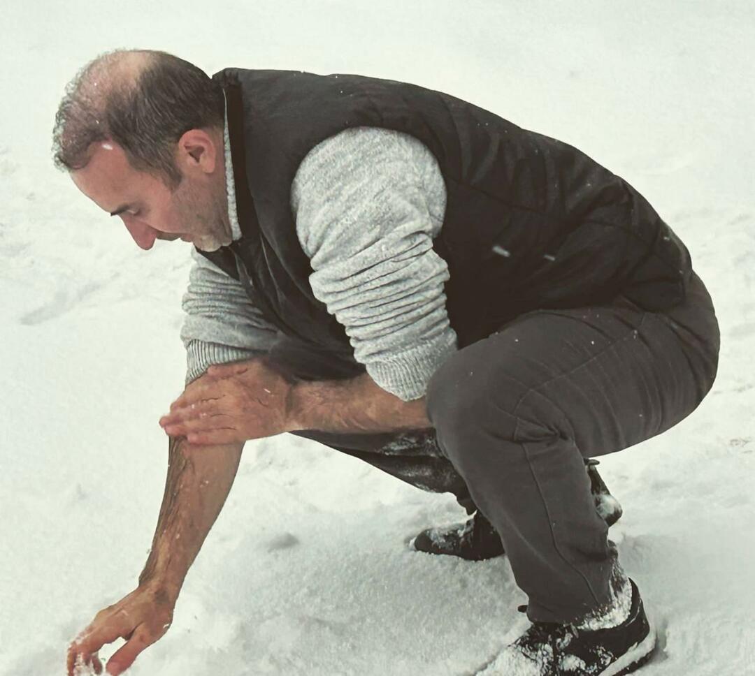Ömer Karaoğlu foretog afvaskning med sne