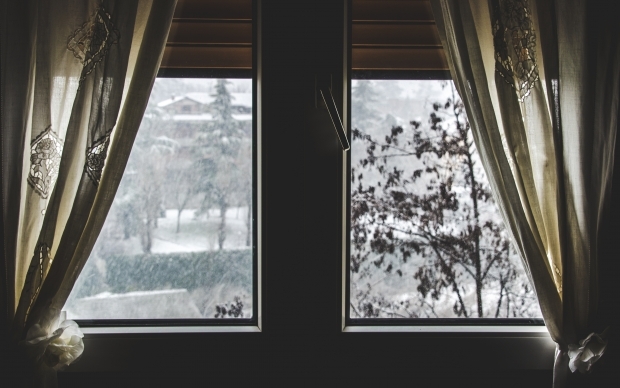 Hvad er måderne til at holde huset varmt om vinteren? Hvordan holdes det indre af huset varmt?