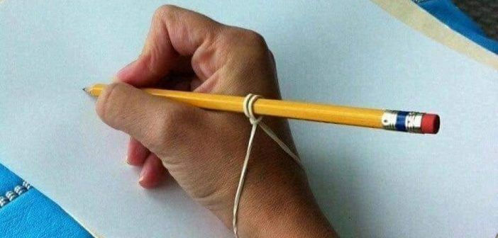 Hvordan lærer man et barn at holde en blyant?