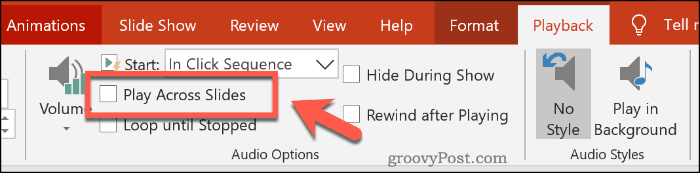 Indstilling af lyd til afspilning på tværs af flere dias i PowerPoint