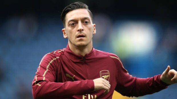 mesut özil