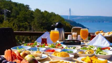 Hvor er de bedste morgenmadssteder i Istanbul? Forslag til morgenmadssteder flettet sammen med naturen...
