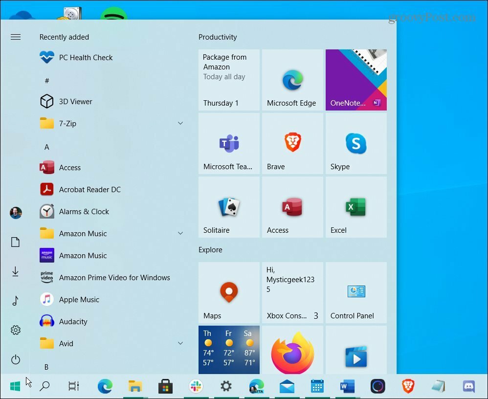 Windows 10 Start-menu er ens, men er klodset og har levende fliser. Og med et registerjustering kan du få det på Windows 11.