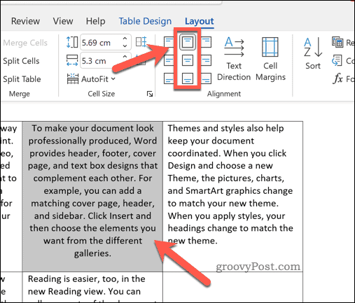 Indstil centreret tekstjustering for tekst i en Word-tabel