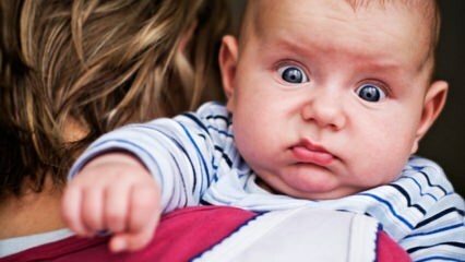 Hvad forårsager forstoppelse hos babyer, der ammes? Brug af suppositorier og opløsninger hos forstoppede babyer