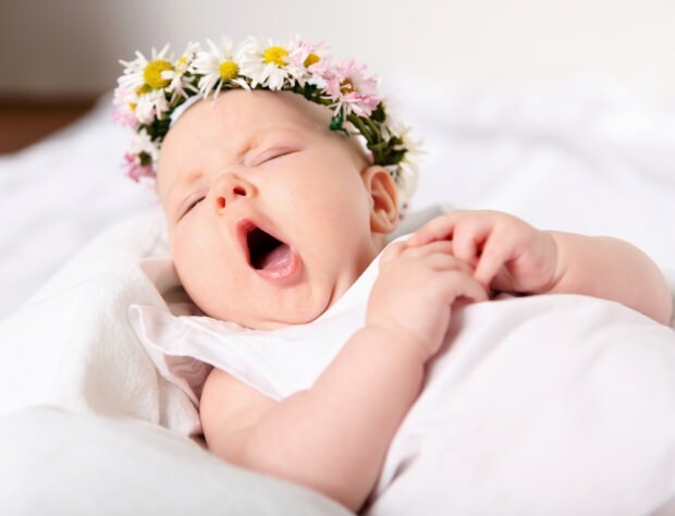 Hvorfor kan babyer ikke sove om natten? Hvad skal der gøres med babyen, der ikke sover? Sovemedicin til babyer navn