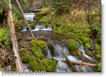 Fotografi - Slow Shutterspeed-eksempel - Grøn skovflodstrømvand