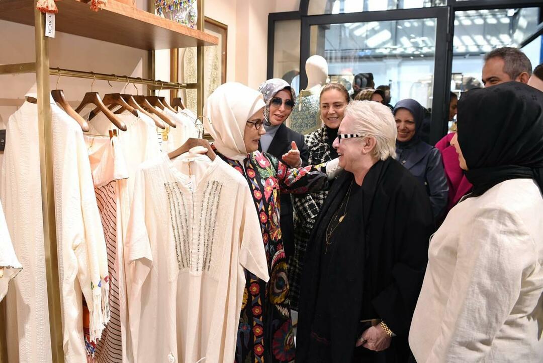 Emine Erdoğan klippede båndet af 'Bohça'-butikken i Galataport Istanbul