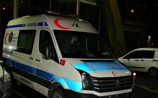 En ambulance ventede på Cem Yılmaz, der havde en forestilling, ved døren!