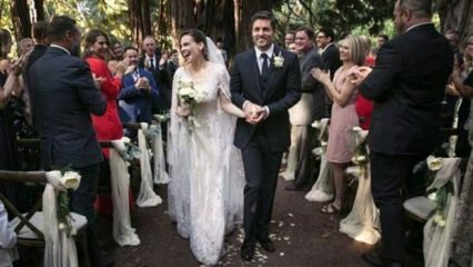 Hollywood-stjernen Hilary Swank er gift!