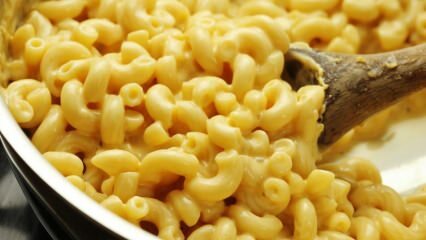 Hvordan opvarmes pasta? Hvad skal der gøres for at forhindre pasta i at blive klumpet?