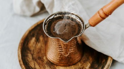 Hvordan laver man tyrkisk kaffe med sodavand? De nemmeste tip med skummende kaffe