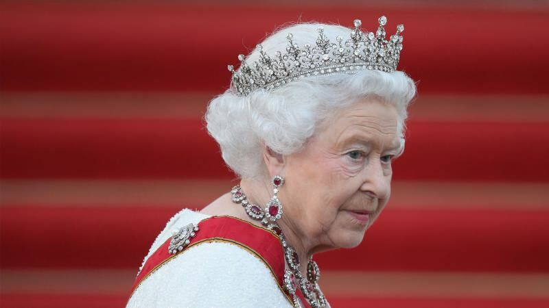 dronning Elizabeth forlod paladset