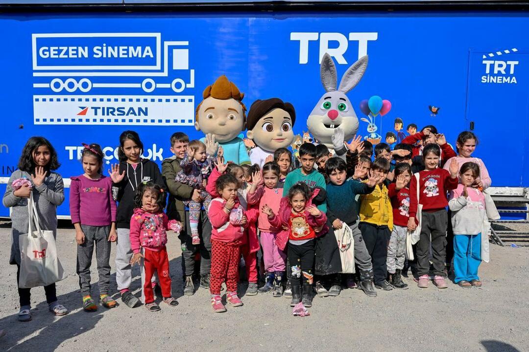 TRT Gezen Cinema satte et smil på læberne på jordskælvets ofre