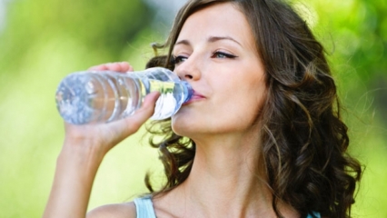 7 situationer, hvor du ikke skal drikke vand