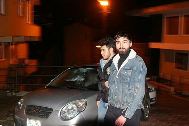 Emre - Erdi Kızgır brødre kører sociale mediekanal Deep Turkish Web