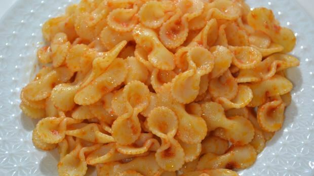Hvordan laver man pasta med tomatpuré? Nøglen til at lave pasta med tomatpasta