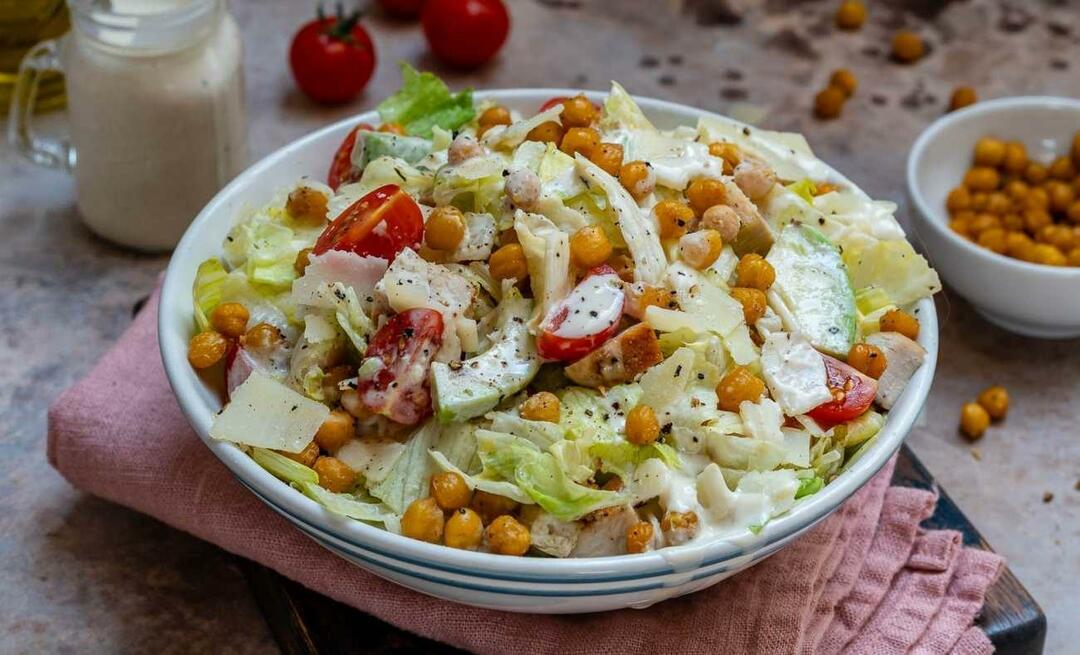 Hvor kommer Cæsar (Cæsar) salat fra? Hvordan laver man den nemmeste cæsarsalat?