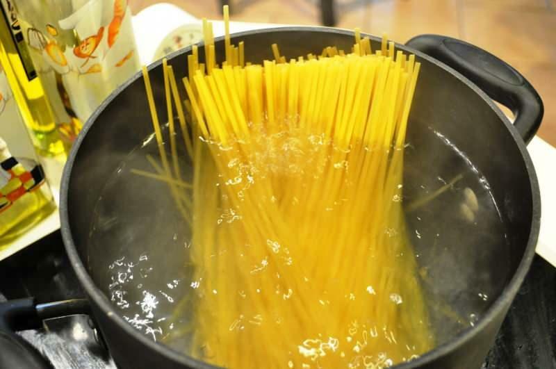Hvordan vurderes pastajuice? 3 måder at evaluere og ikke spilde pastajuice på