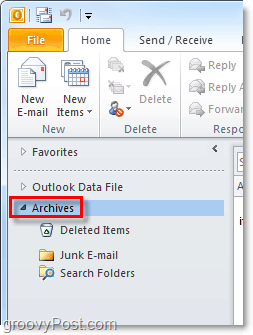 hvordan man får adgang til arkiverede e-mails fra Outlook 2010