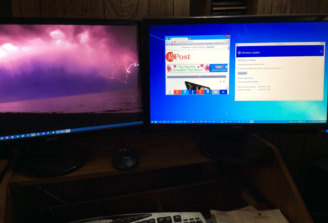 Vis forskellige baggrunde på forskellige skærme i Windows 8