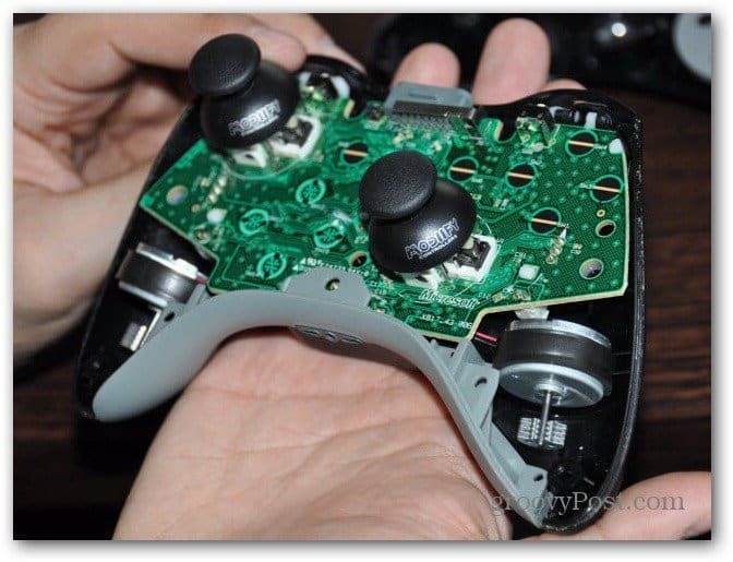 Sådan udskiftes Xbox 360-controller analoge tommelfingre