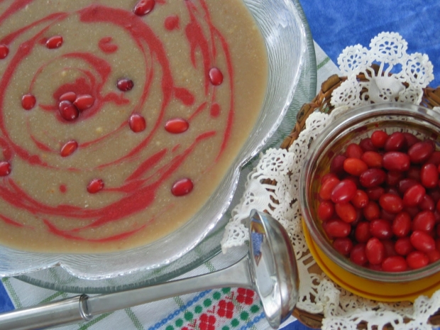 Hvordan laver man tranebærtarhana af kalk? Lækker suppeopskrift fra tranebærtarhana