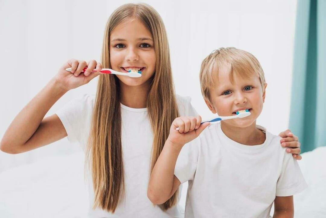 Hvornår skal børn have tandpleje? Hvordan skal tandpleje være for skolegående børn?