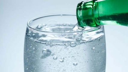 Hvad er fordelene ved mineralvand? Har mineralvand en effekt på coronavirus-epidemien?